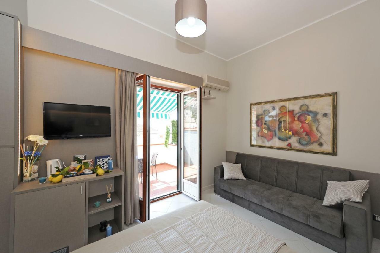 Beautiful Lights Guest House อามาลฟี ภายนอก รูปภาพ