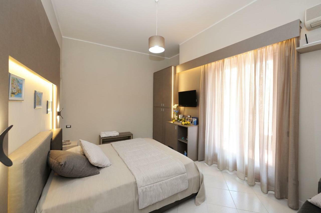 Beautiful Lights Guest House อามาลฟี ภายนอก รูปภาพ