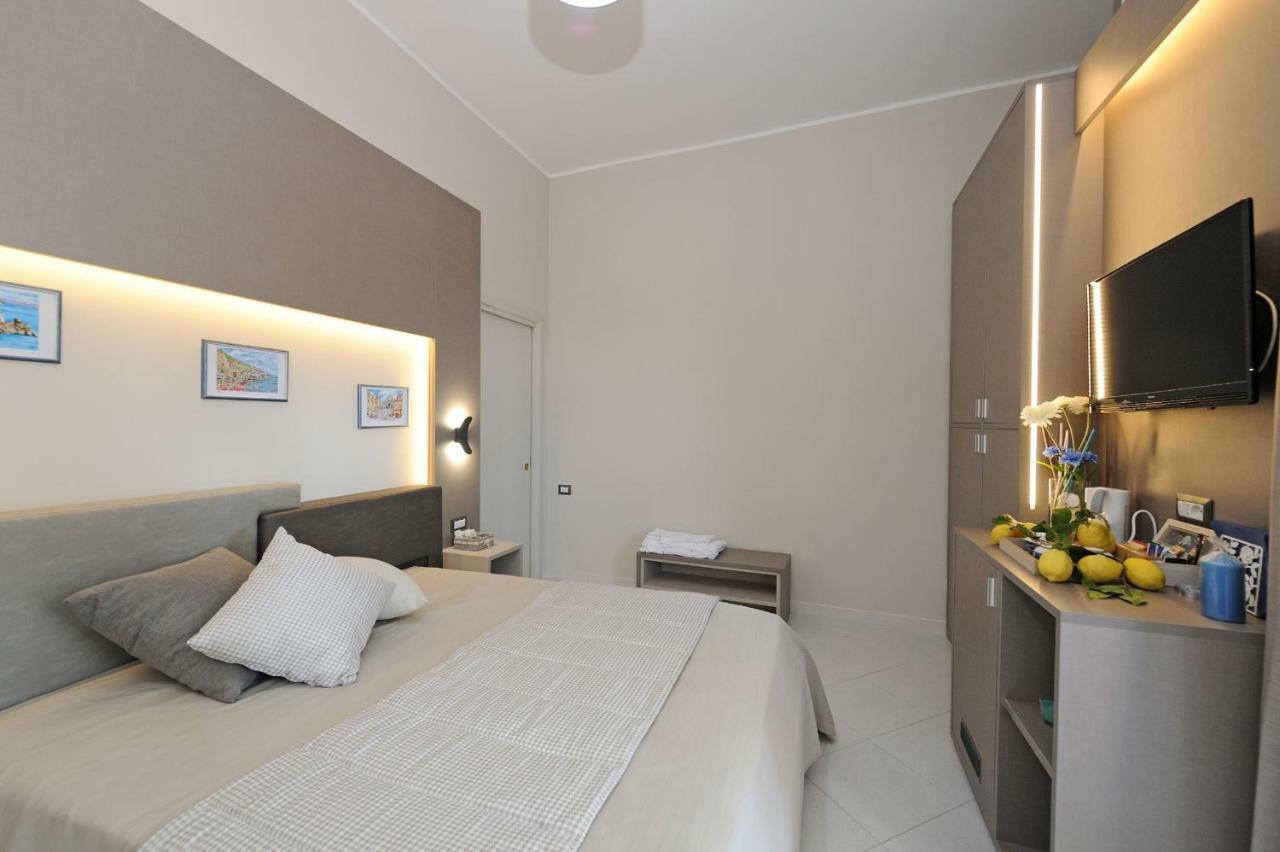 Beautiful Lights Guest House อามาลฟี ภายนอก รูปภาพ