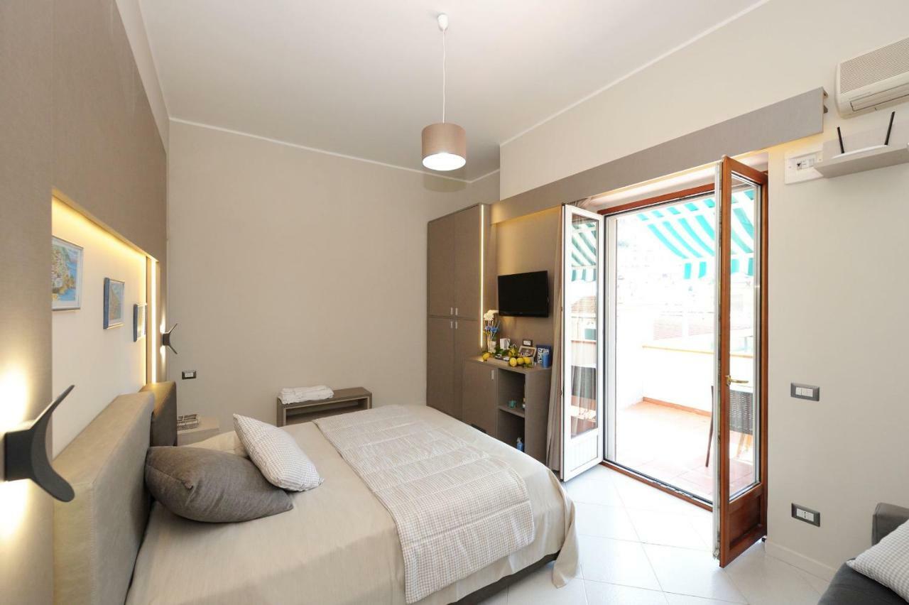 Beautiful Lights Guest House อามาลฟี ภายนอก รูปภาพ